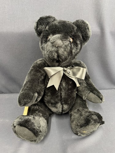 Laurel bears black - laurel,
